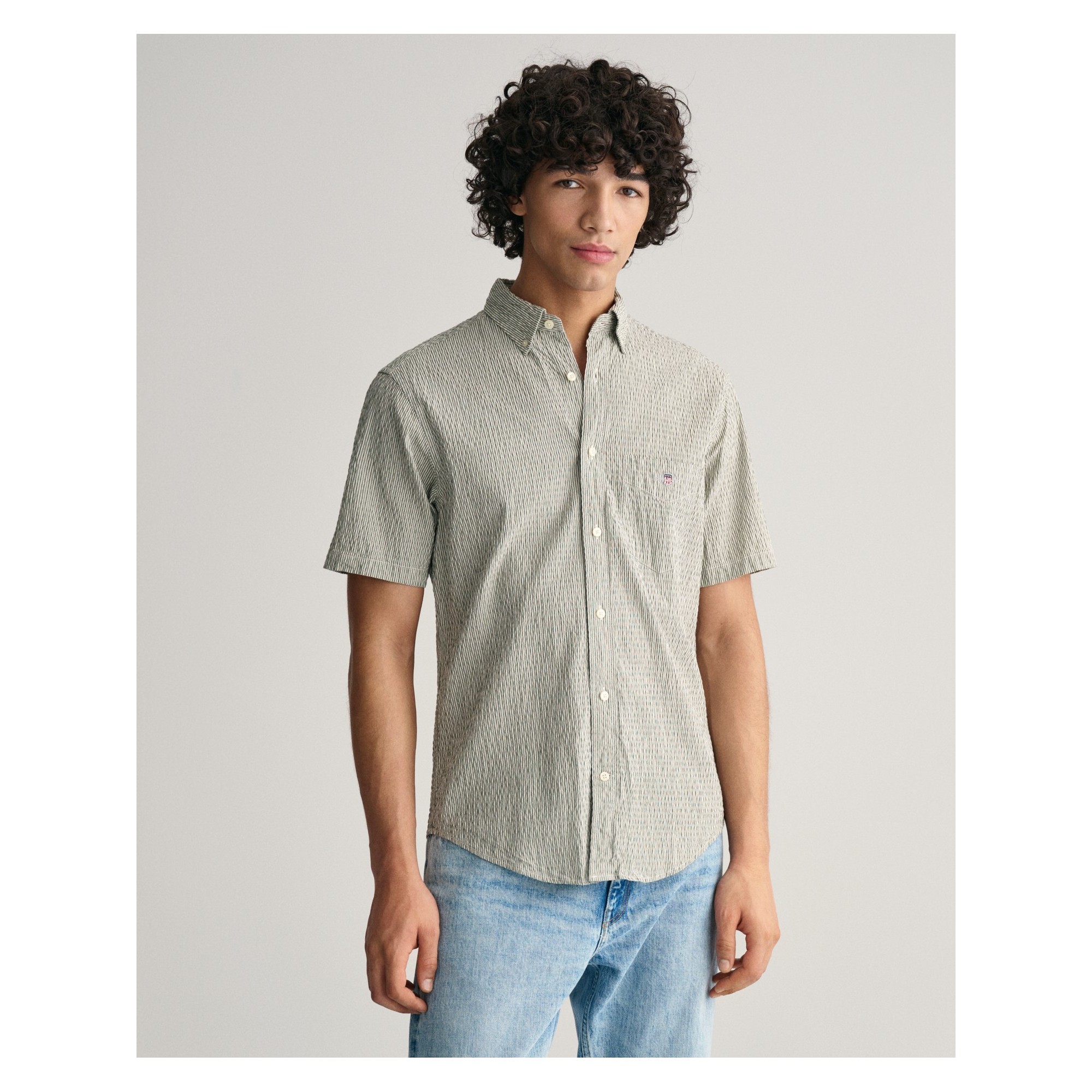 REG SEERSUCKER STRIPE SS SHIRT