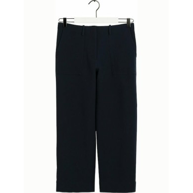 D1. FLUID CROPPED UTILITY PANT