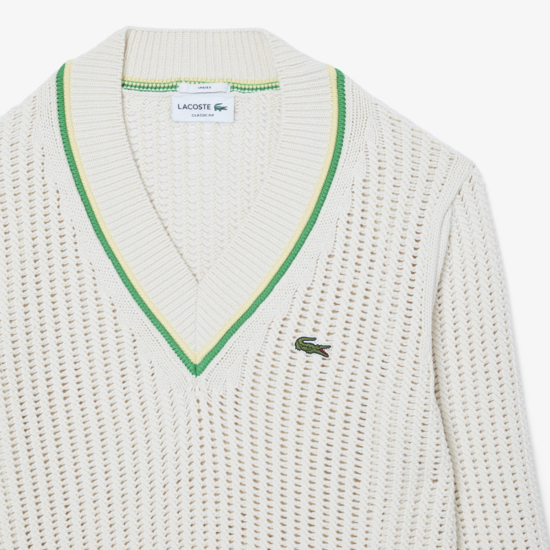 Pull tennis col V rayures