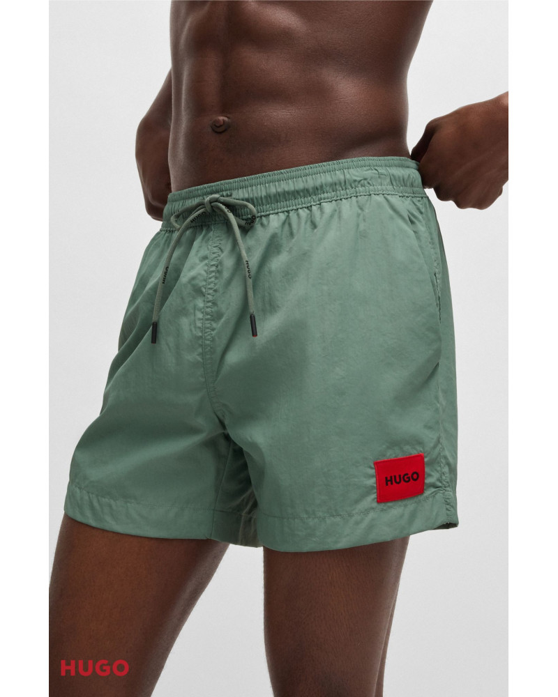 Short de bain à séchage rapide avec étiquette logotée