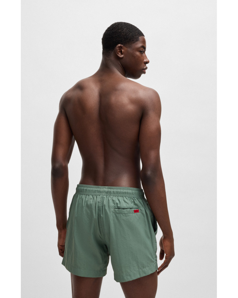 Short de bain à séchage rapide avec étiquette logotée