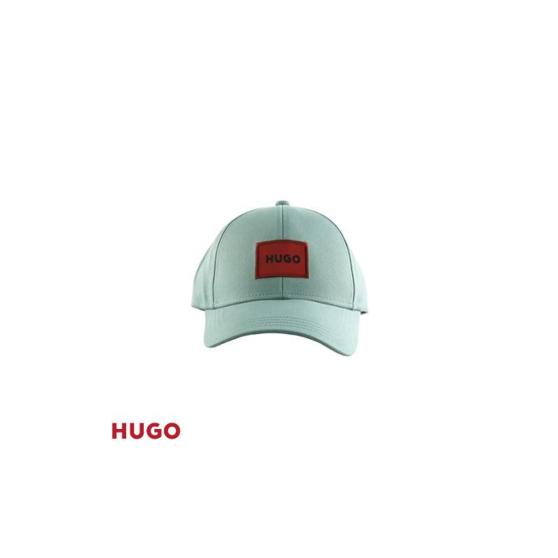 casquette avec patch logoté rouge casquette avec patch logoté rouge