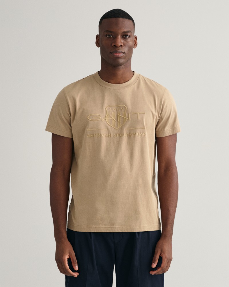 REG TONAL SHIELD SS T-SHIRT